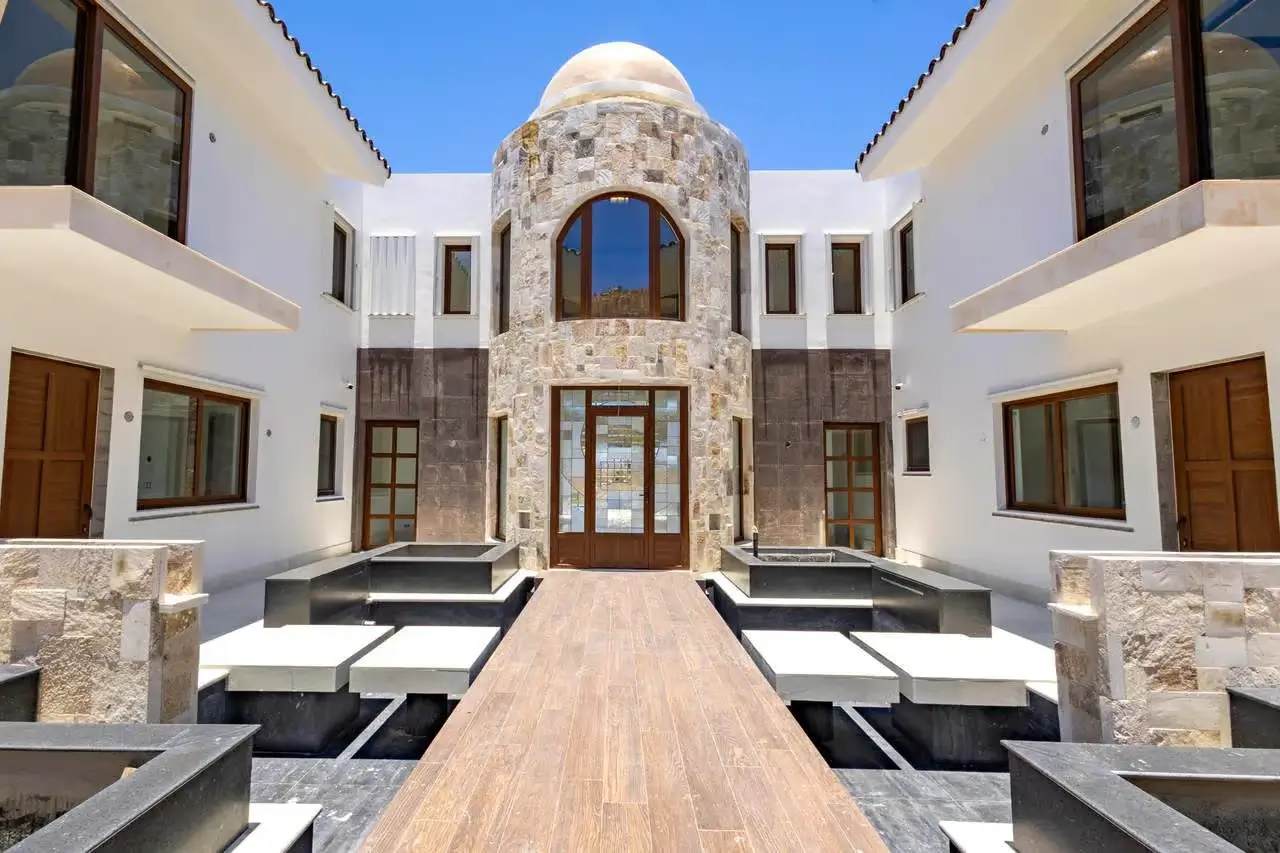 Ultra-Luxury Homes in Cabo San Lucas