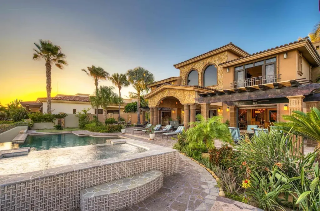 Prestigious Golf Homes with Cabo